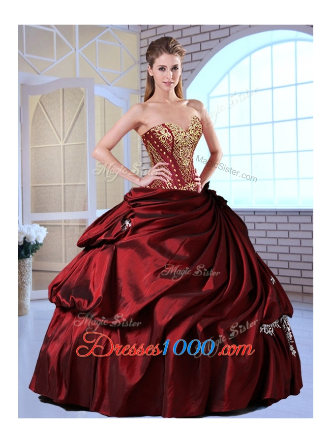 Gorgeous Ball Gown Taffeta Wine Red Quinceanera Gowns with Pick Ups