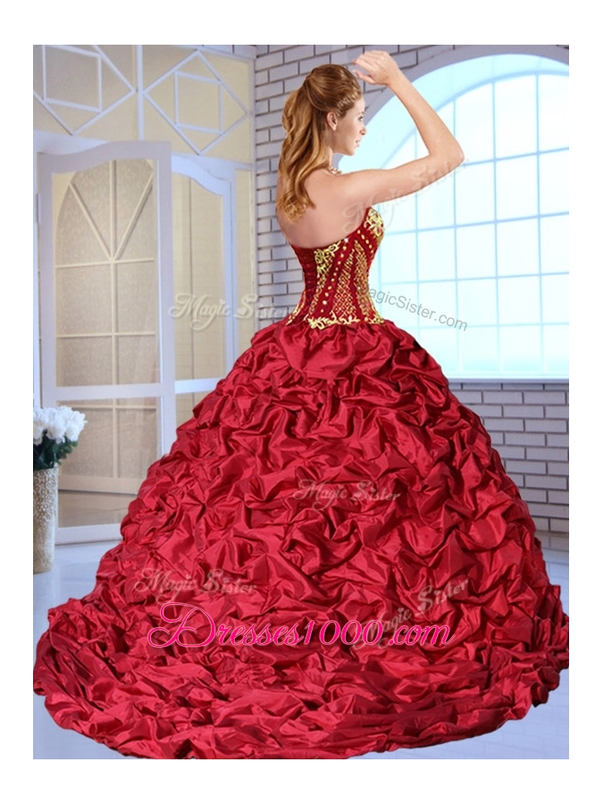 Most Popular Sweetheart Brush Train Pick Ups and Appliques Sweet 16 Dresses