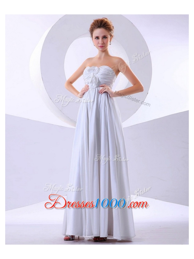 2016 Simple Empire Hand Made Flowers White Prom Dresses