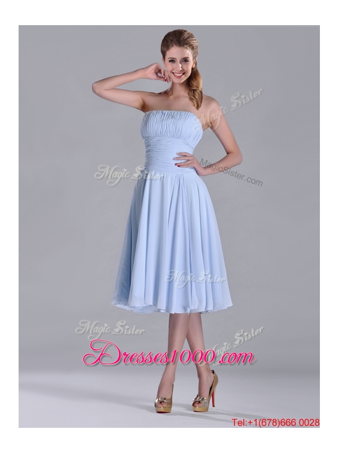 Pretty Strapless Chiffon Ruched Lavender Dama Dress in Tea Length