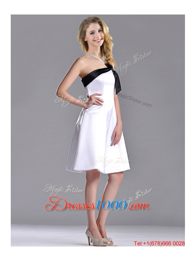 Exquisite One Shoulder Satin Short Dama Dress in White and Black