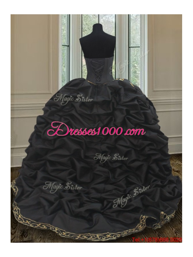 Wonderful Bubble Embroideried and Beaded Black Quinceanera Dress in Taffeta