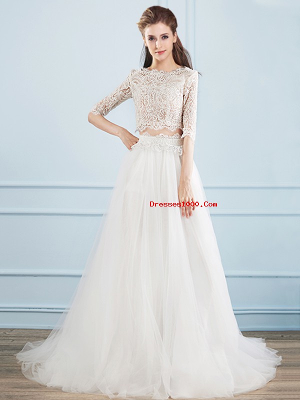 White Scoop Neckline Lace Wedding Dress Half Sleeves Zipper