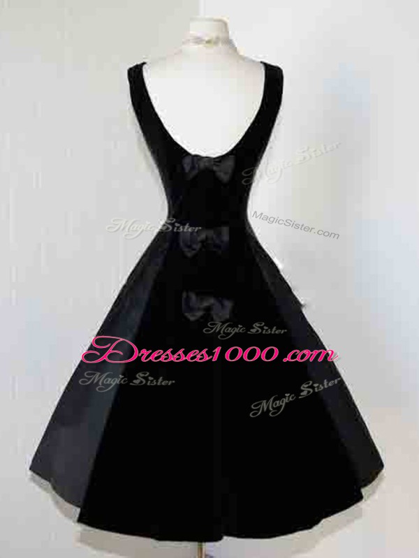 Knee Length Black Evening Dress Scoop Sleeveless Zipper