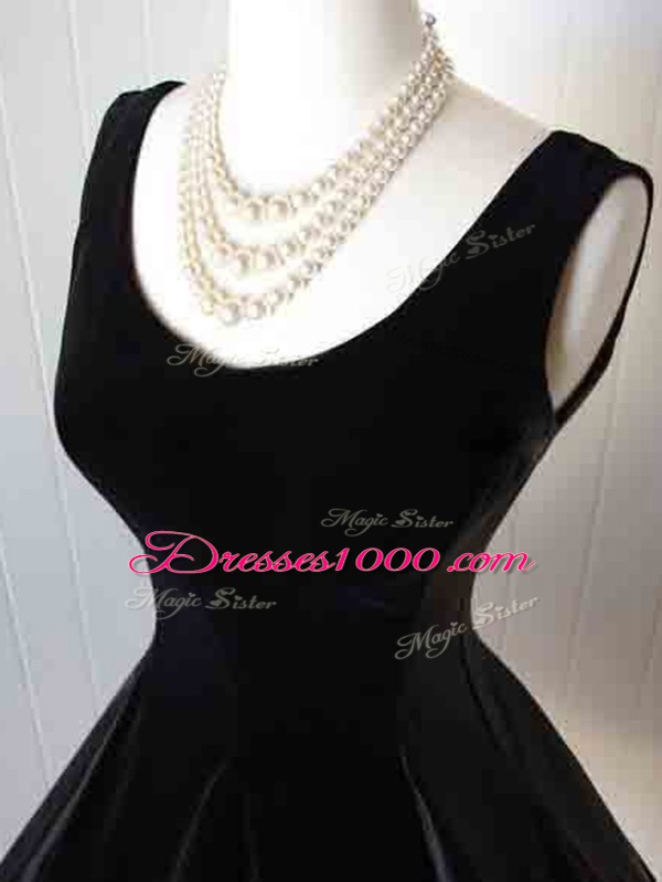 Knee Length Black Evening Dress Scoop Sleeveless Zipper