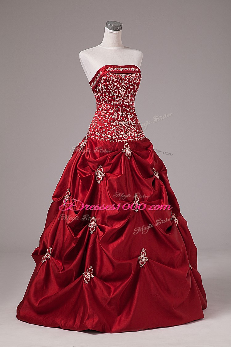 Inexpensive Ball Gowns Quinceanera Dresses Wine Red Strapless Taffeta Sleeveless Floor Length Lace Up