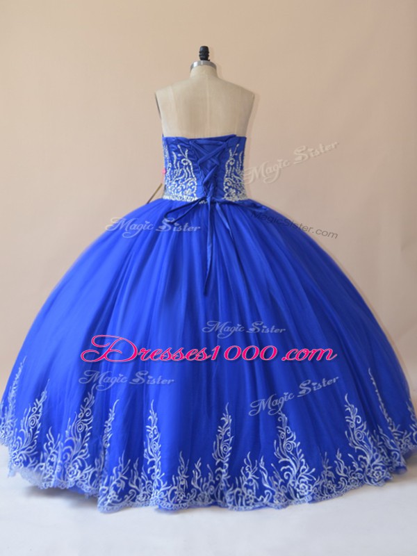 Inexpensive Royal Blue Ball Gowns Sweetheart Sleeveless Tulle Floor Length Lace Up Embroidery 15th Birthday Dress