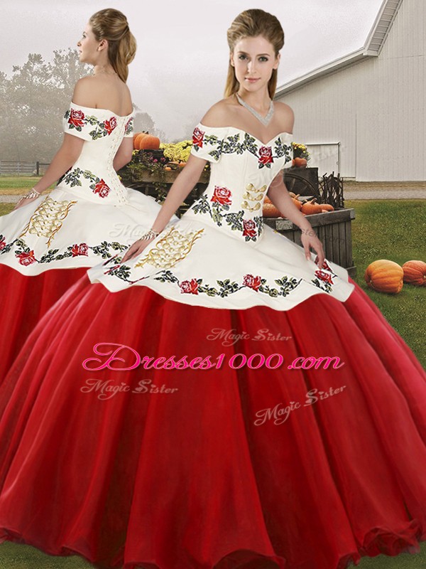 White And Red Off The Shoulder Neckline Embroidery Ball Gown Prom Dress Sleeveless Lace Up