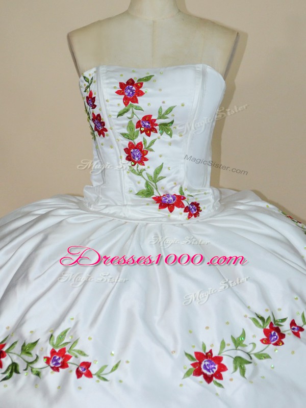 Luxurious White Lace Up Vestidos de Quinceanera Embroidery and Ruffled Layers Sleeveless Floor Length