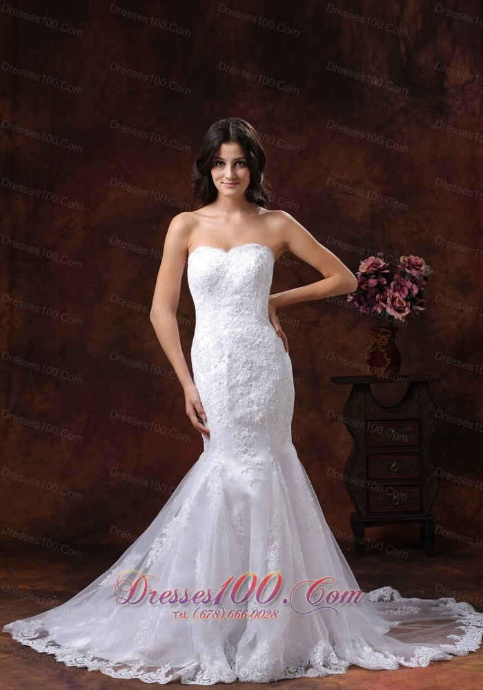 Spring Lace Mermaid Brush Train Sweetheart Bridal Gown