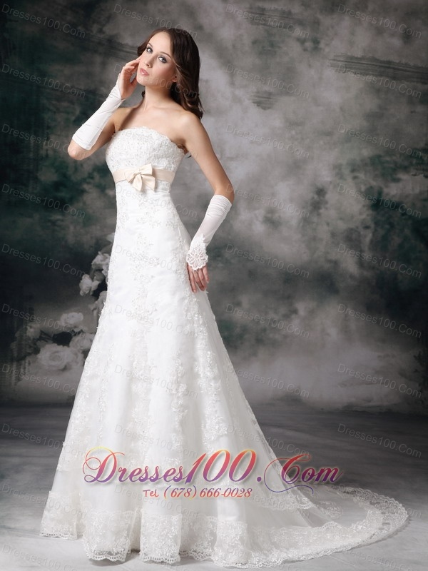 Popular A-line Strapless Lace Wedding Dress 2013