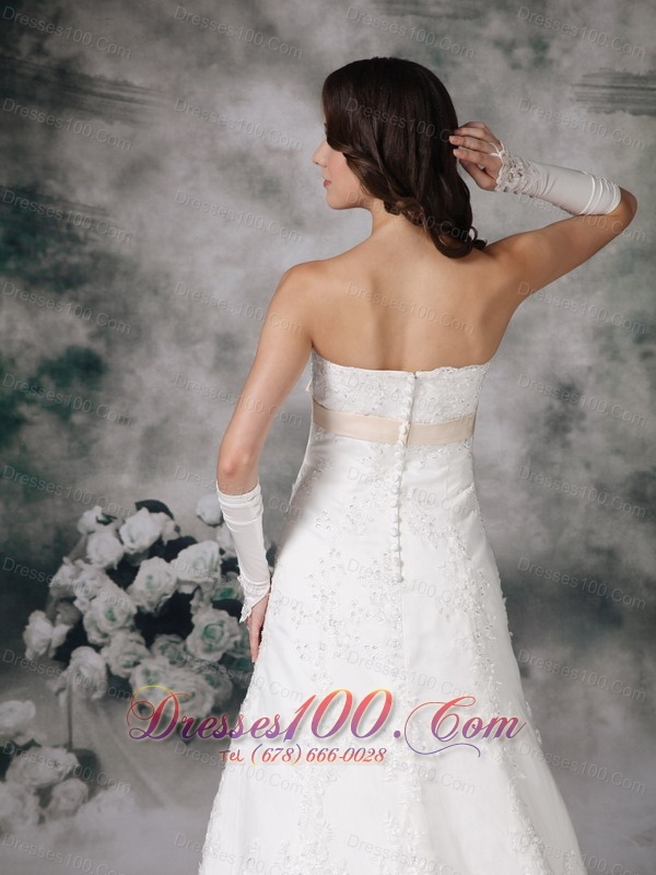 Popular A-line Strapless Lace Wedding Dress 2013