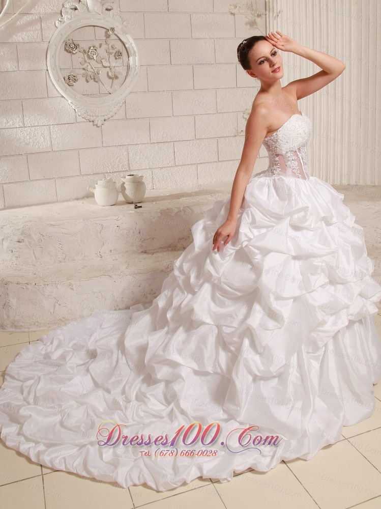 Sweetheart Ball Gown Wedding Dress pick-ups Court Train