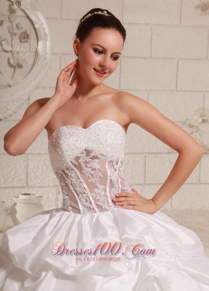 Sweetheart Ball Gown Wedding Dress pick-ups Court Train