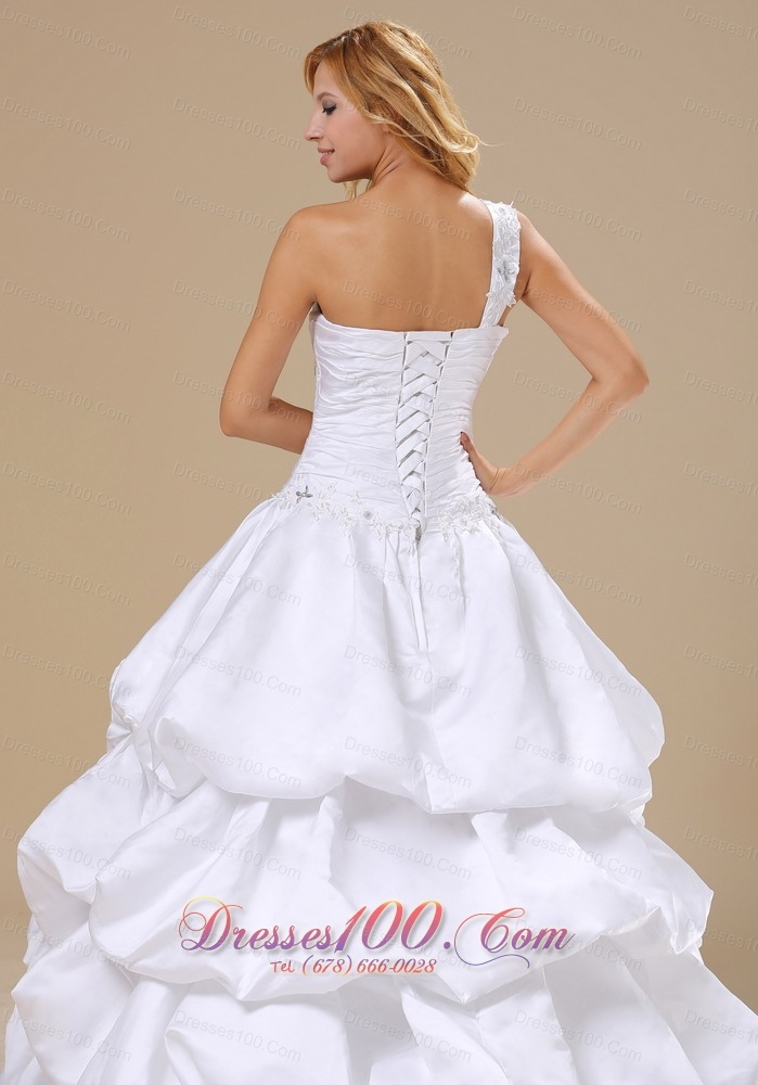 One Shoulder Wedding Gown Court Train Pick-ups