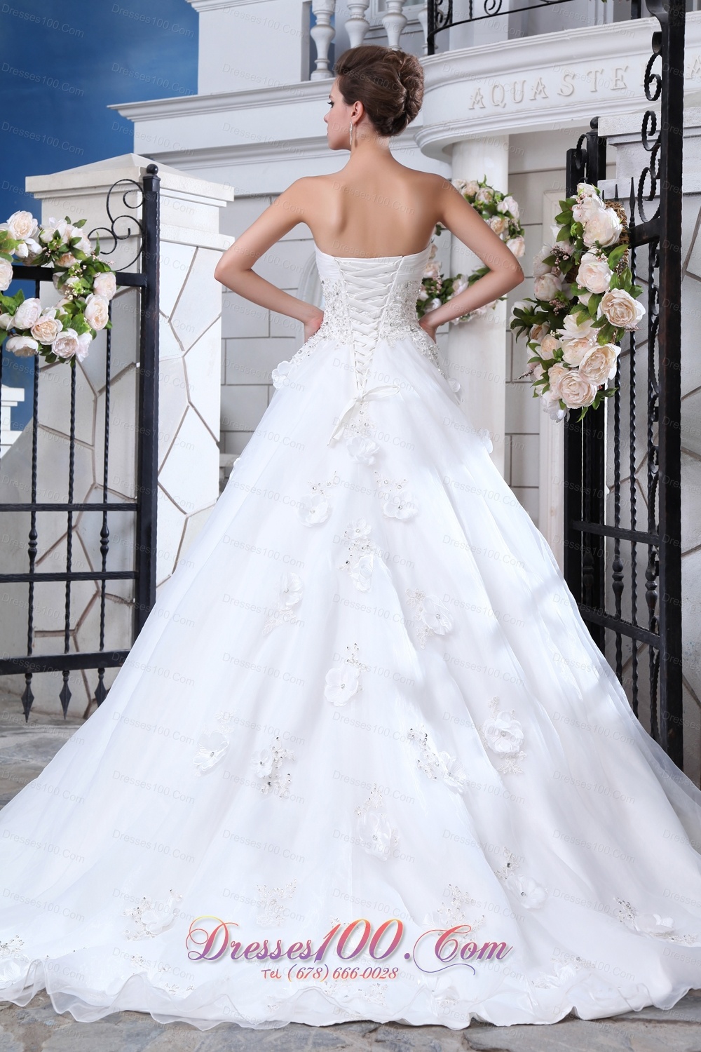 Pretty White Sweetheart Wedding Gown Hand Made Flower