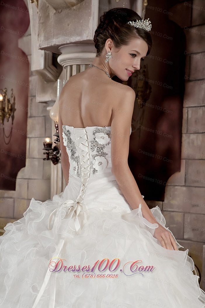 Sweetheart Beading Organza Ball Gown Wedding Dress