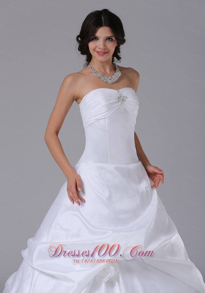 Strapless Ball Gown Wedding Dress Chapel Train Pick-ups