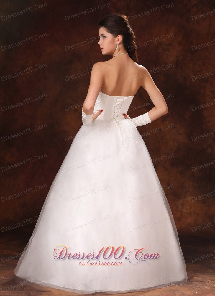 Custom Made Nice Floor-length Wedding Gown with Beading