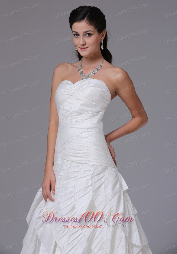 Sweetheart Wedding Gown Ruffles Brush Train