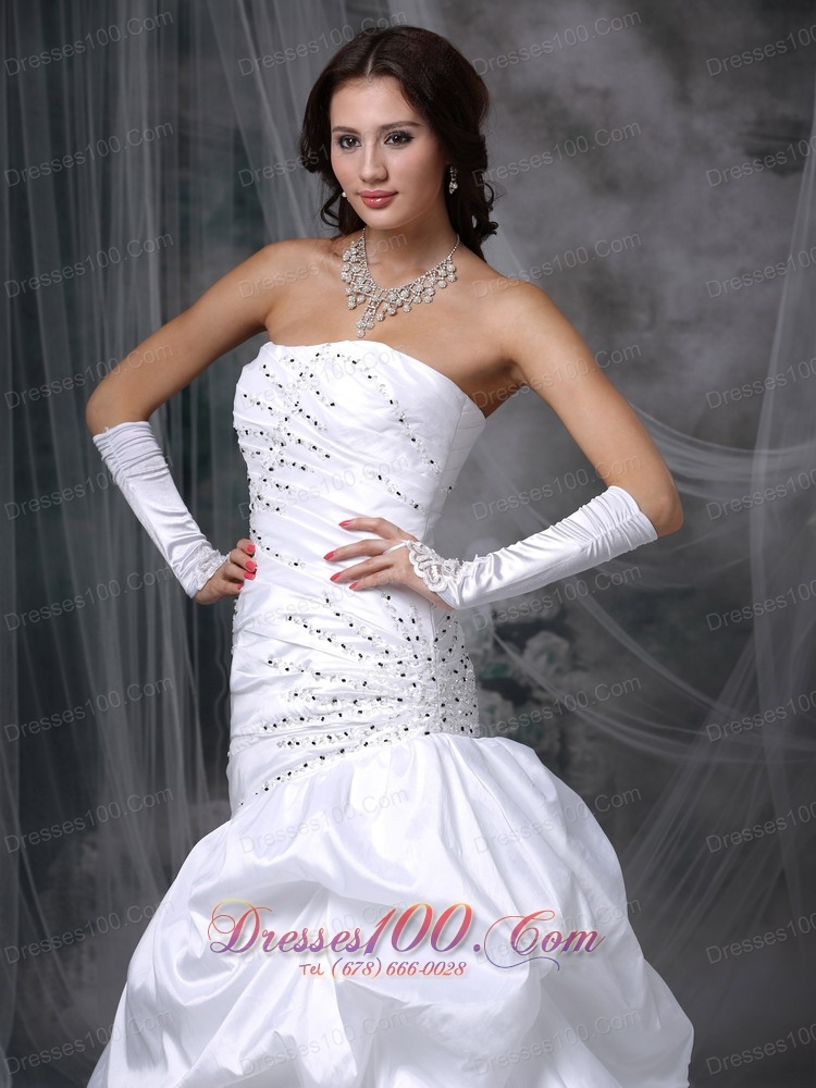 Asymmetric Mermaid Skirt Wedding Dress with Beads