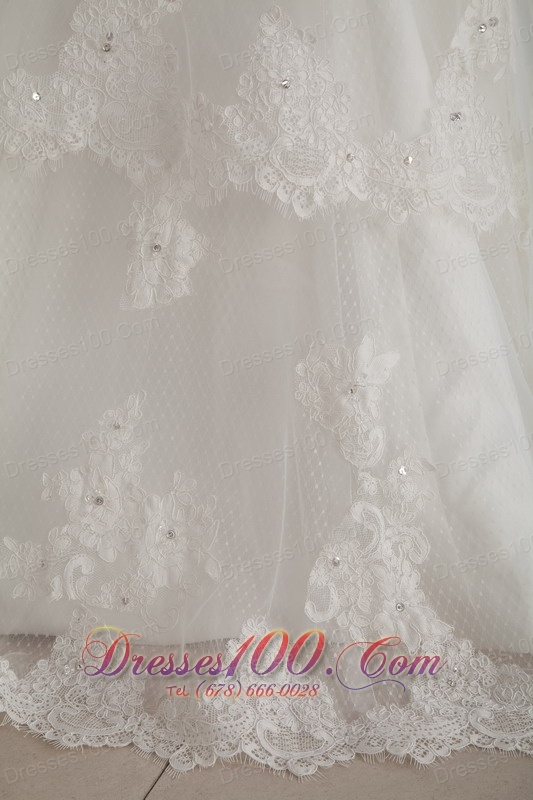 Popular Appliques Wedding Dress Strapless Chapel Belle