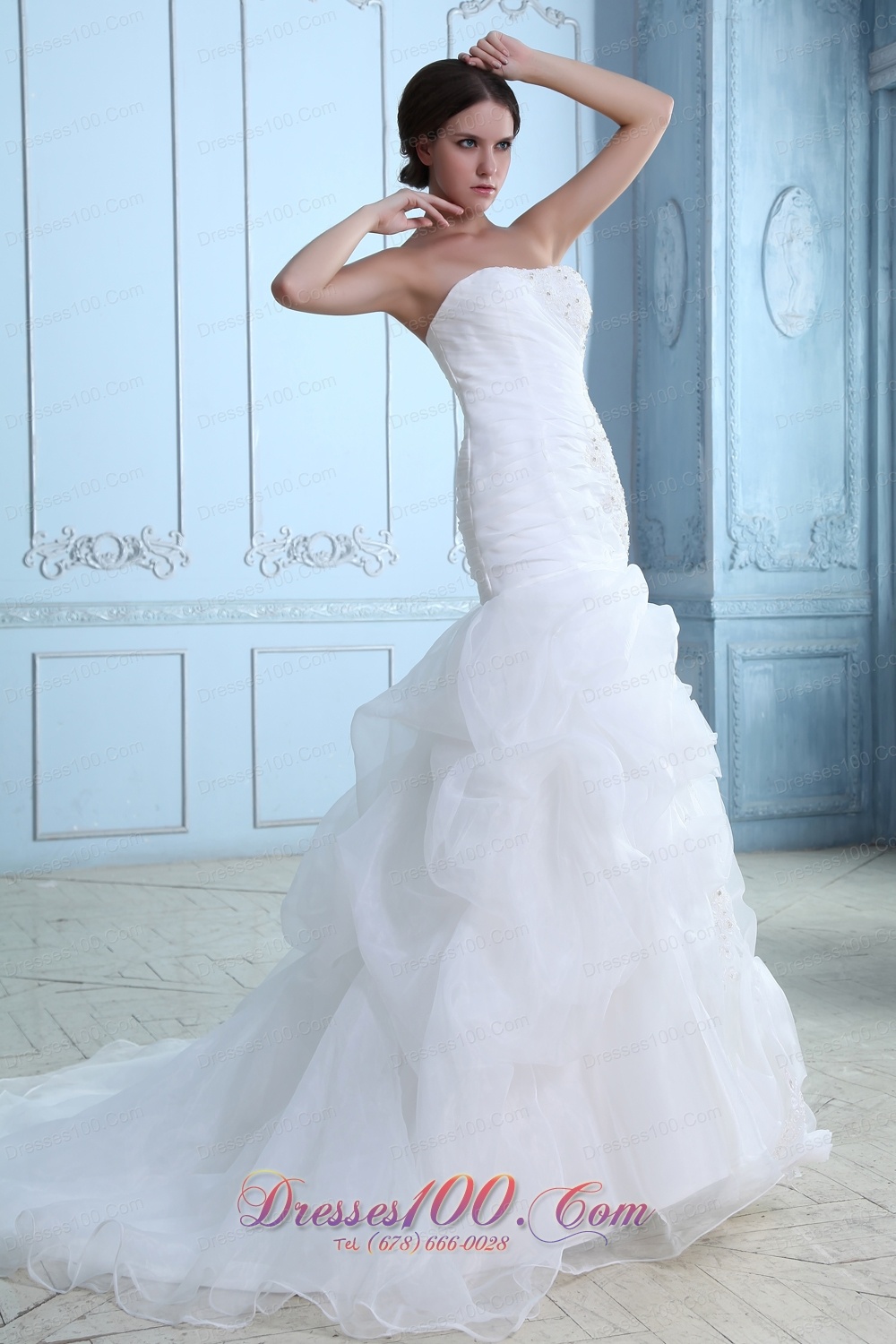 Strapless Ruffles Wedding Dress Court Train Organza