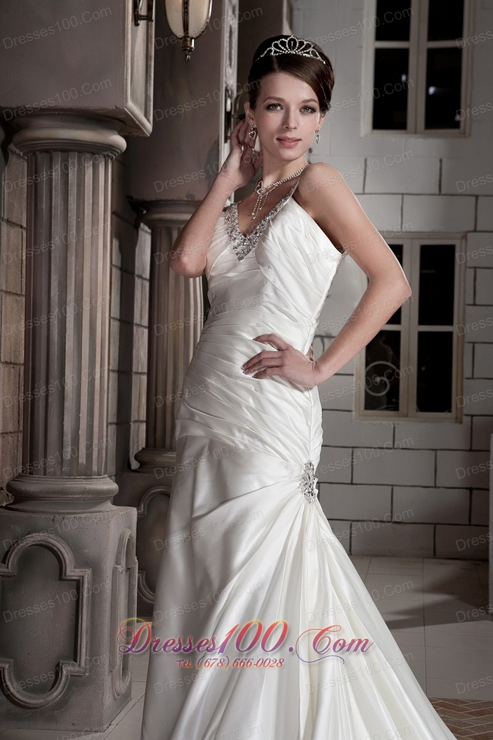 Fashionable Beaded V-neck Satin Ruchings Wedding Dress
