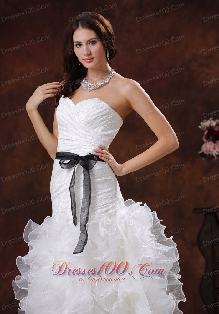 Lovely Sweetheart Wedding Dress Ruffled Layers