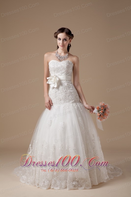 Attractive Beaded Wedding Dress Lace Sweetheart