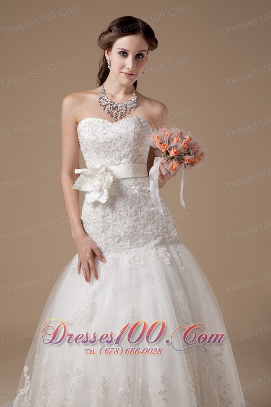 Attractive Beaded Wedding Dress Lace Sweetheart