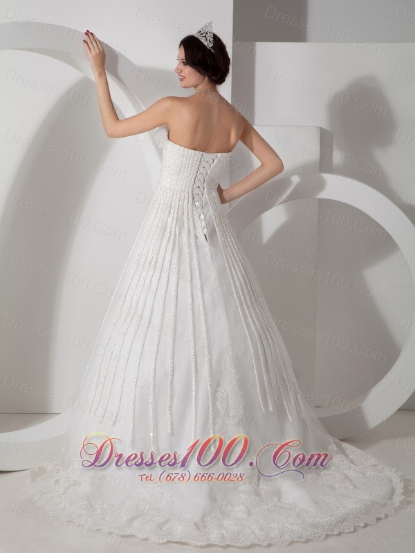 Elegant Wedding Dress Strapless Satin and Lace