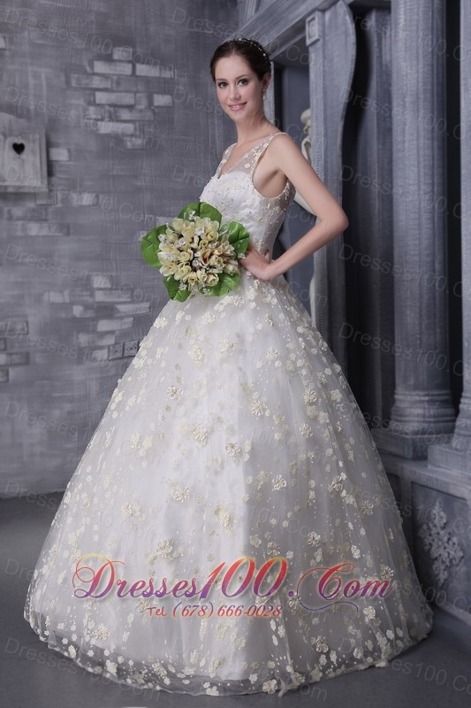 Lovely V-neck Tulle and Taffeta Beading True Wedding Dress