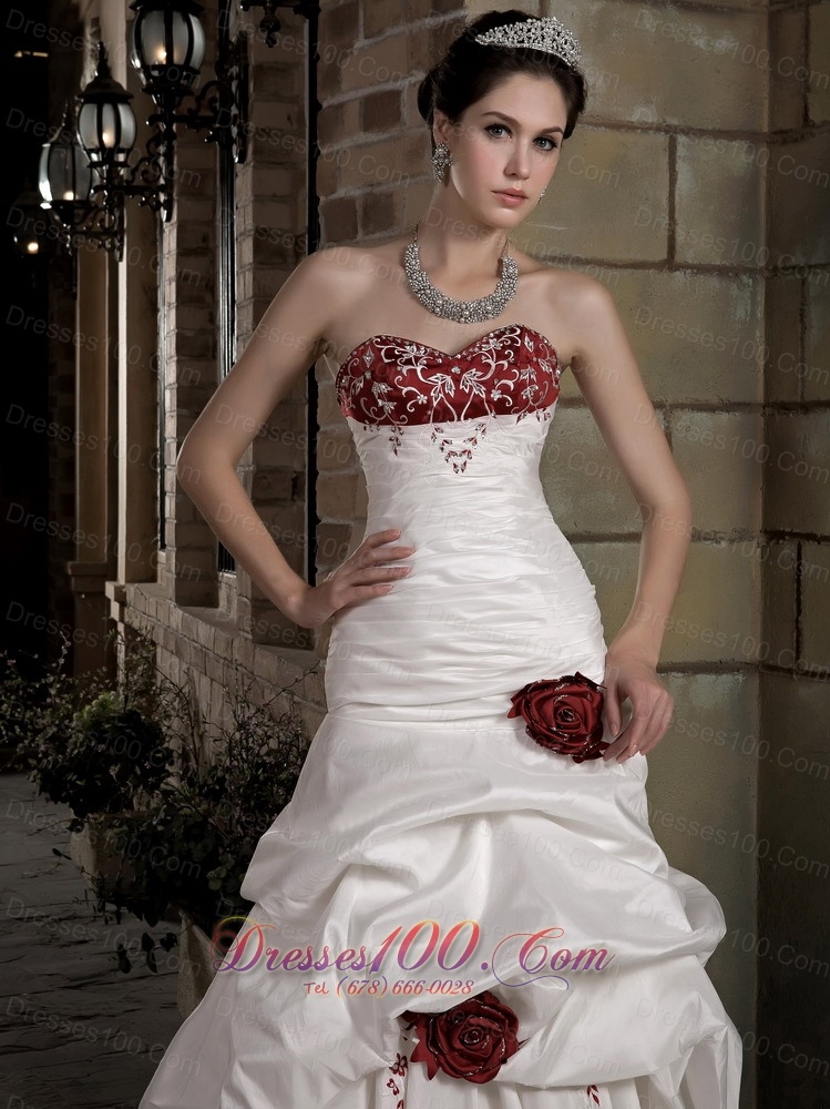 Flowy Sweetheart Taffeta Embroidery Wedding Dress