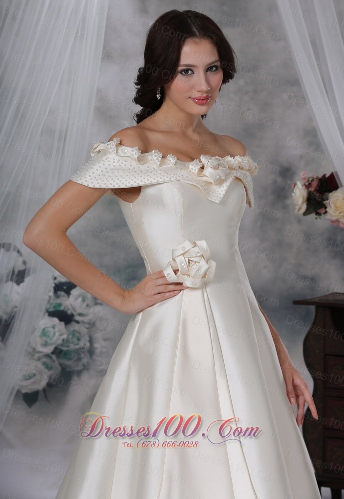 Off The Shoulder Hand Made Flower Wedding Dress