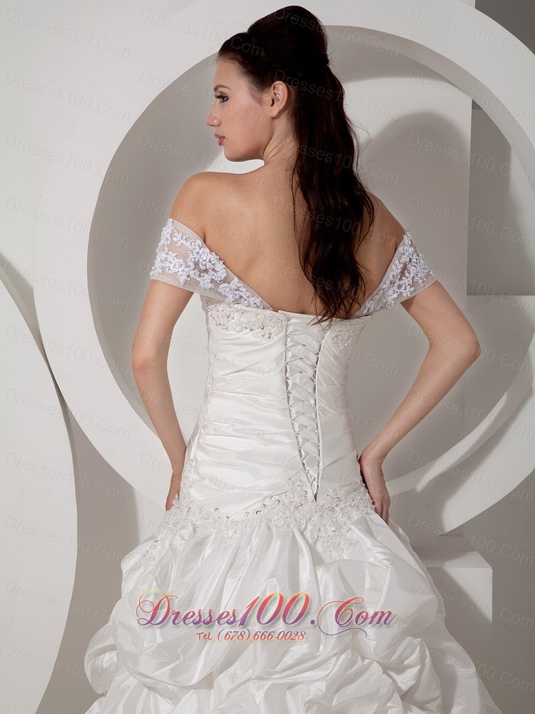 Groovy Off Shoulder Taffeta Appliques Wedding Dress