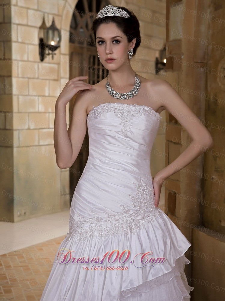 Strapless Taffeta and Organza Appliques Bridal Dresses
