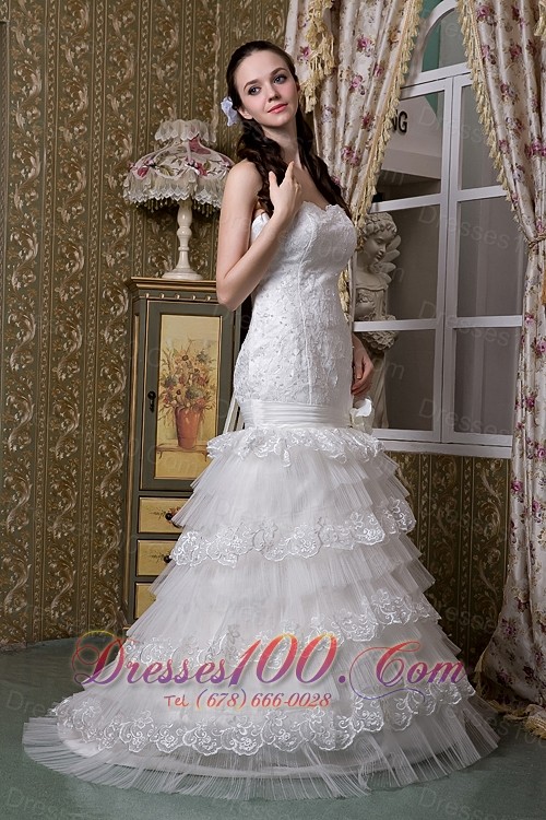 Ruffled Layers Taffeta And Lace Sweetheart Wedding Gown