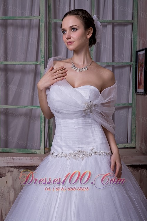 Tulle Strapless Princess Wedding Gown Appliques With Beading