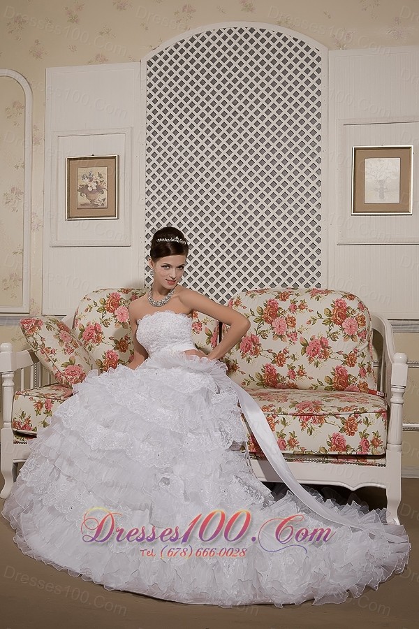 Court Train Organza And Lace Bridal Gown A-line Strapless