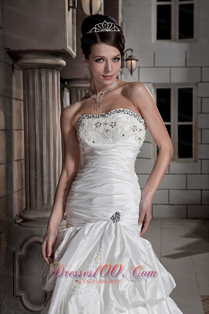 Taffeta Chapel Train Strapless Beading Wedding Dress