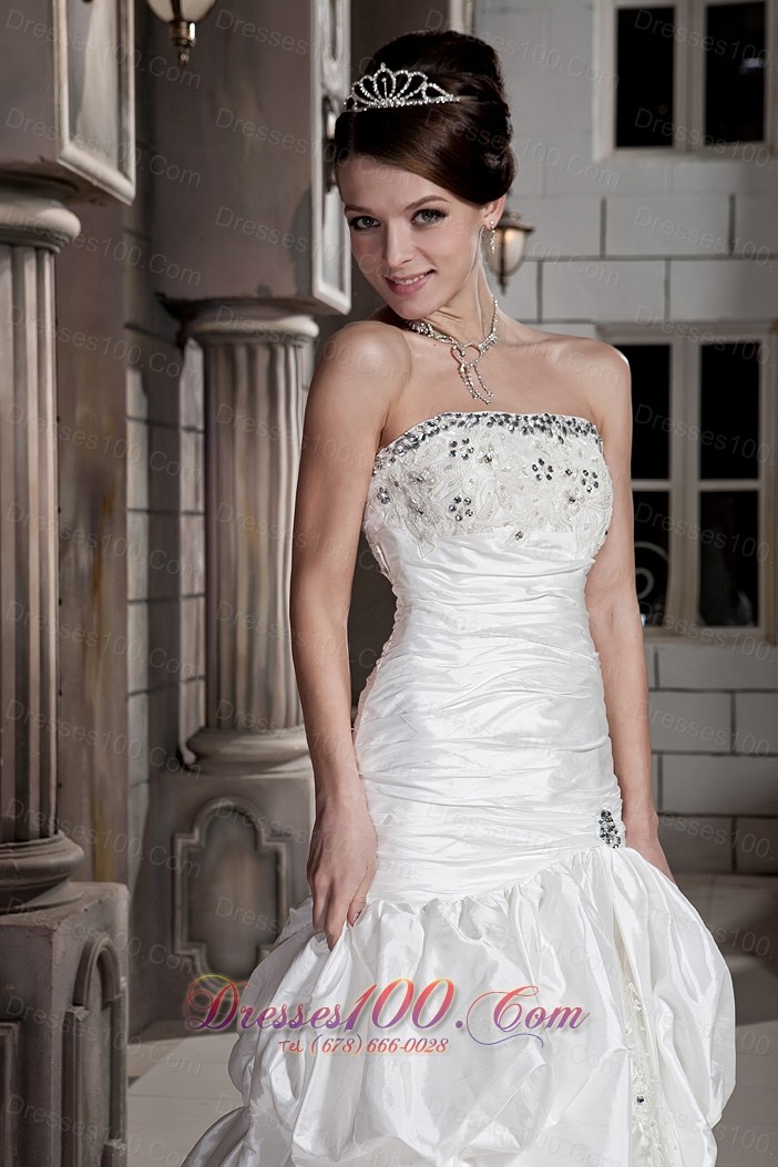 Taffeta Chapel Train Strapless Beading Wedding Dress