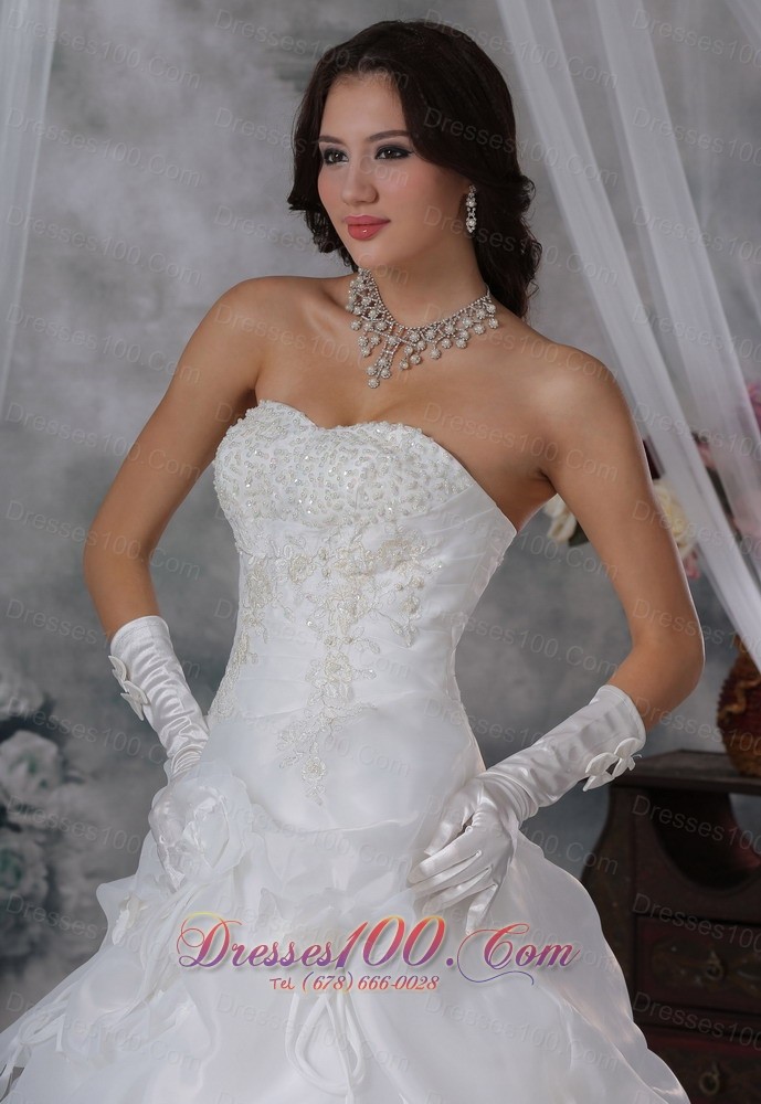 Organza Strapless Chapel Train Wedding Dress Handle Flowers