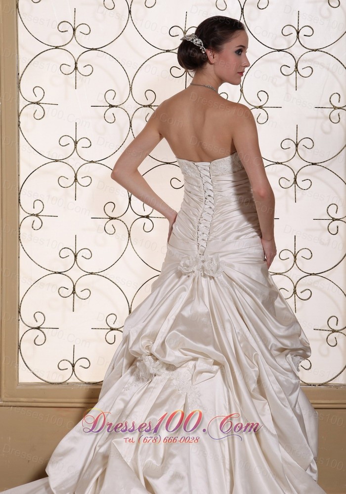 Off White Strapless Chapel Train Taffeta Wedding Dress Pick-ups