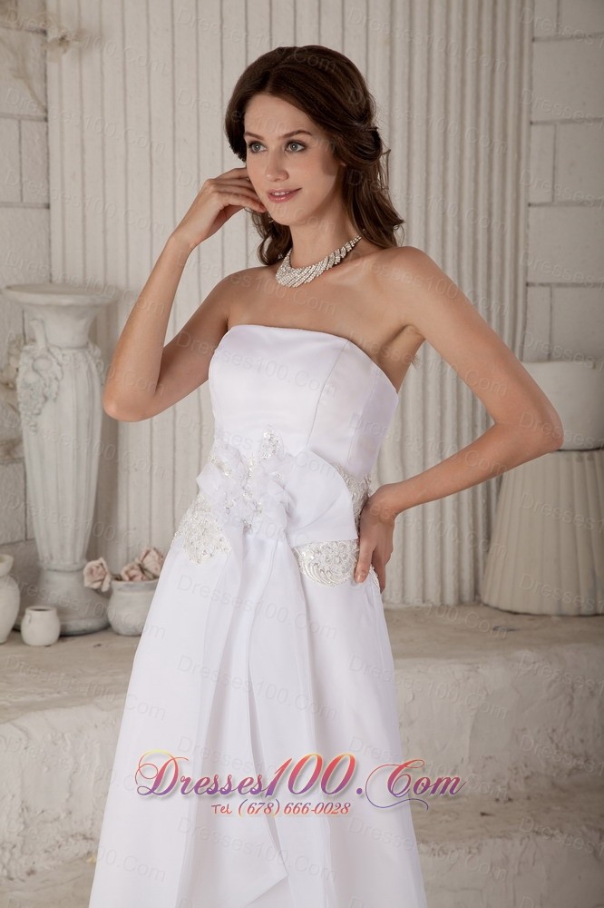 Strapless Court Train Organza Wedding Gown With Handle Flowers