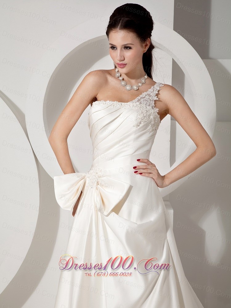 Ivory One Shoulder Ruched Wedding Dress Appliques Court Train