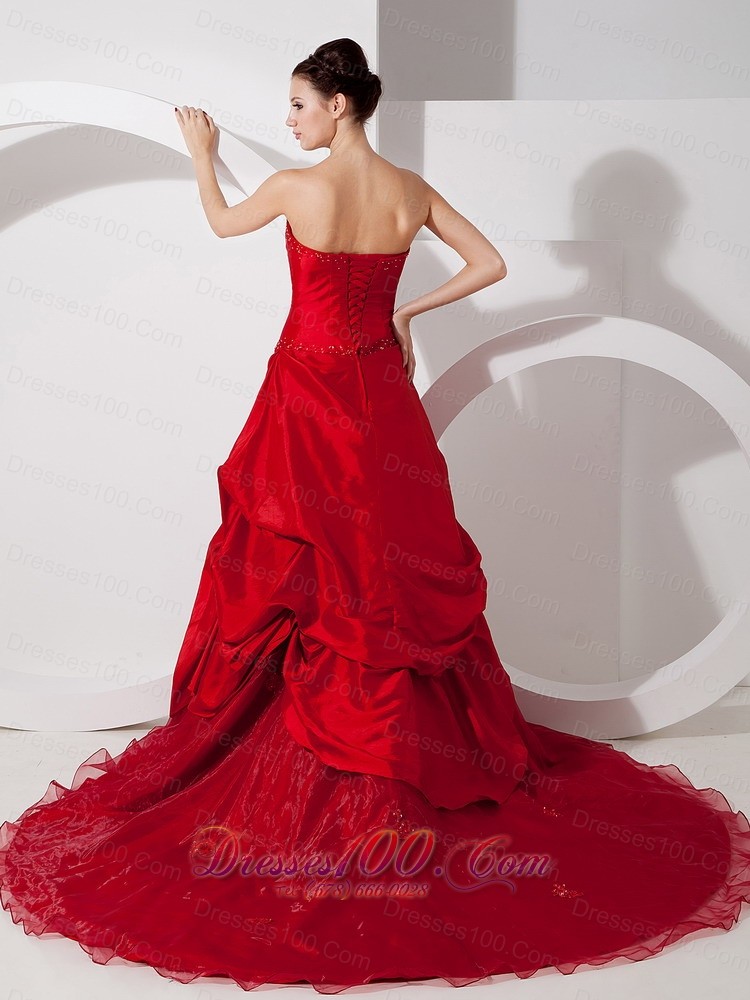 Red Strapless Court Train Wedding Dress Appliques Taffeta Organza