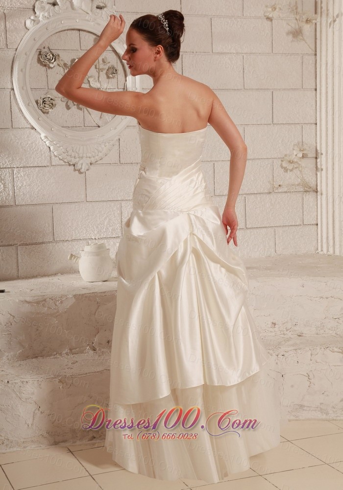 Sweetheart Taffeta Bridal Wedding Gown Ruch Handle Flowers