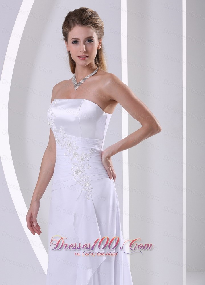 Strapless Beading Chiffon Appliques Beach Wedding Dress