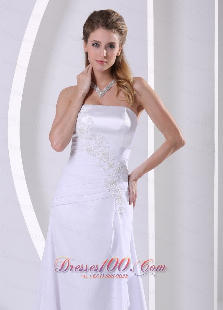 Strapless Beading Chiffon Appliques Beach Wedding Dress